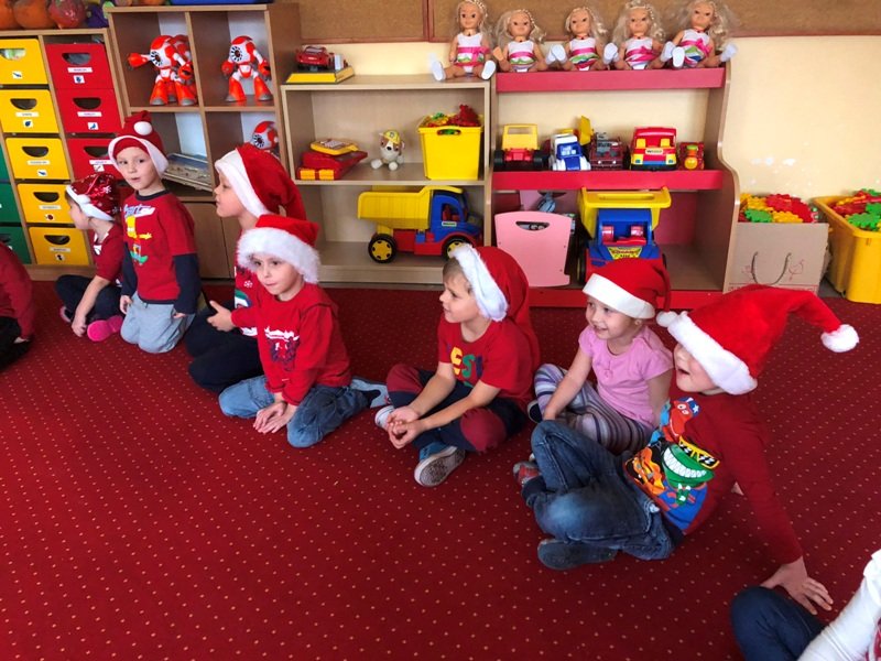 Mikołaj w grupie Żabek 06.12.2018