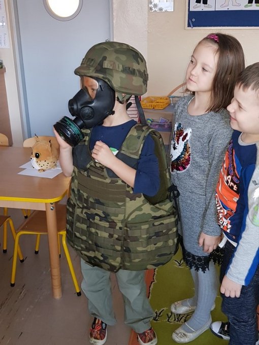 Wizyta żołnierza w grupie Niezapominajki