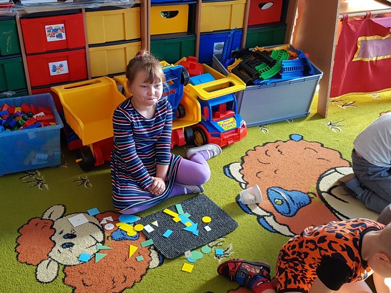 Zajęcia matematyczne w grupie Niezapominajki