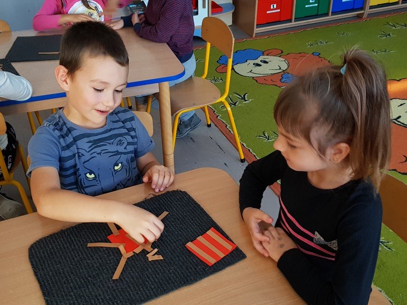 Zajęcia matematyczne w grupie Niezapominajki